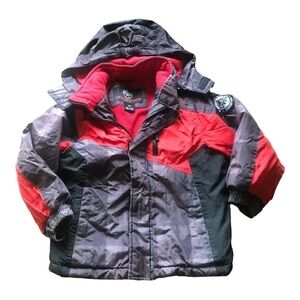 Beautiful big Boy  Red jacket with hoodie Size 5/6 Y  in Excellent Used Conditi